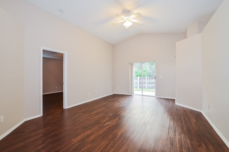 2,225/Mo, 2230 Justin Ave Orlando, FL 32826 Living Room View 2