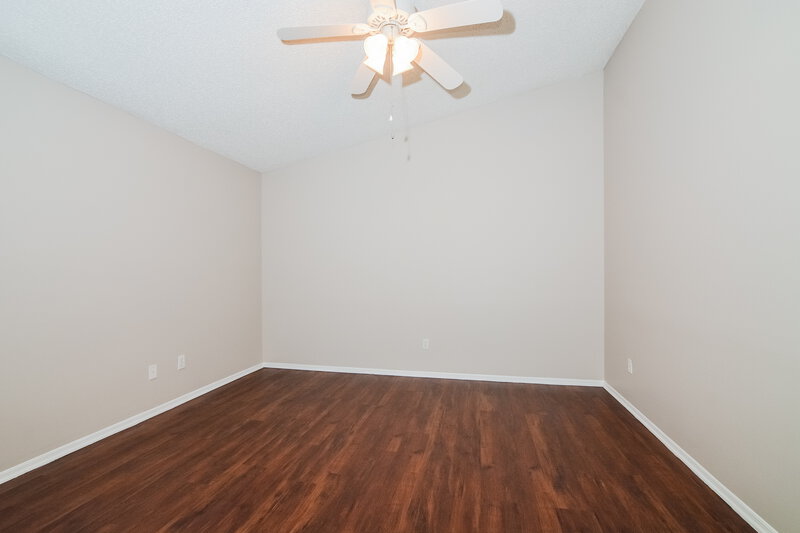 2,225/Mo, 2230 Justin Ave Orlando, FL 32826 Main Bedroom View