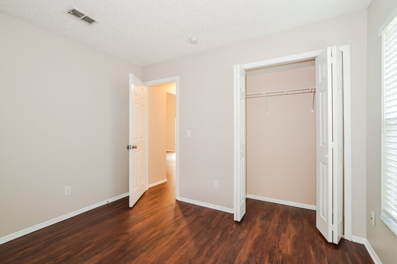 2,225/Mo, 2230 Justin Ave Orlando, FL 32826 Bedroom View 4