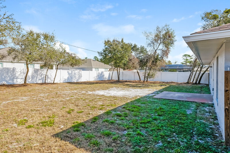 2,750/Mo, 2970 Bedford St Deltona, FL 32738 Rear View 2