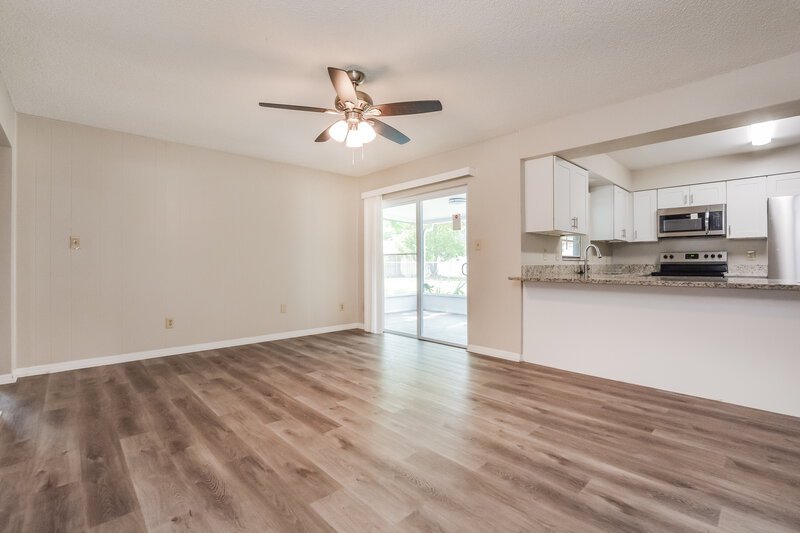 2,175/Mo, 5424 Tangerine Ave Winter Park, FL 32792 Family Room View