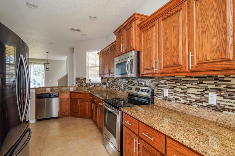 2,210/Mo, 641 Florentino Pl Saint Cloud, FL 34769 Kitchen View 2