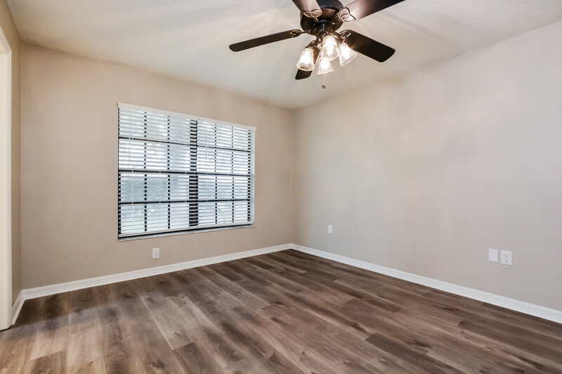 2,305/Mo, 4810 Marsh Harbor Dr Tavares, FL 32778 Bedroom View 4