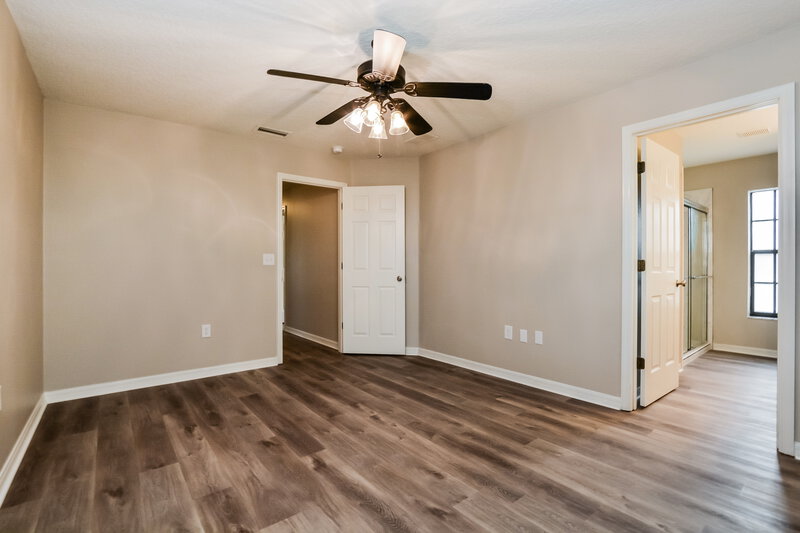 2,305/Mo, 4810 Marsh Harbor Dr Tavares, FL 32778 Bedroom View 5