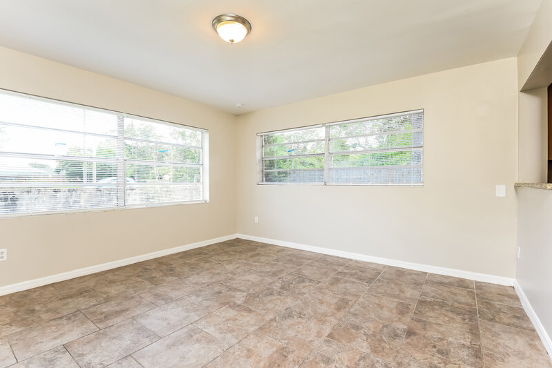 1,760/Mo, 3625 Powder Horn Rd E Titusville, FL 32796 Sitting Room View