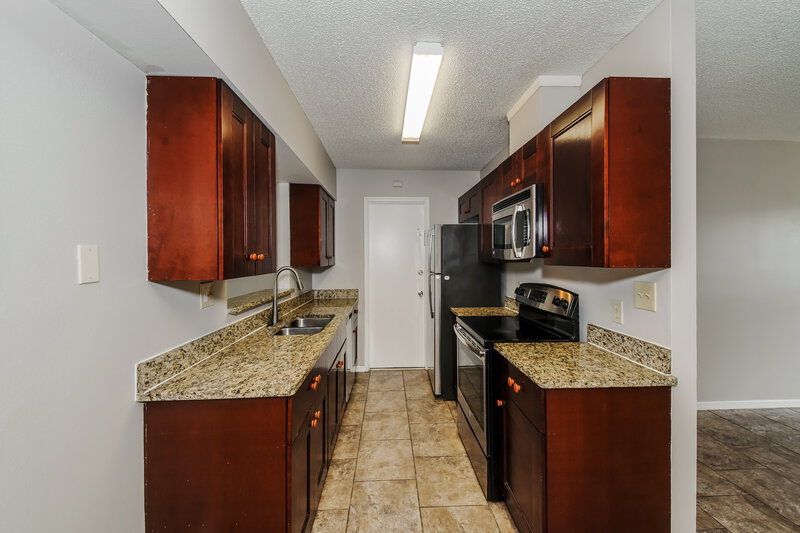 2,710/Mo, 1548 W Powder Horn Rd Titusville, FL 32796 Kitchen View
