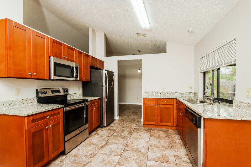 2,205/Mo, 1197 Gallatin Ave NW Palm Bay, FL 32907 Kitchen View
