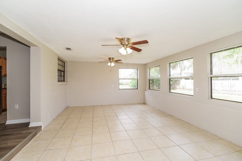 1,715/Mo, 1022 Dusseldorf Ave NW Palm Bay, FL 32907 Living Room View