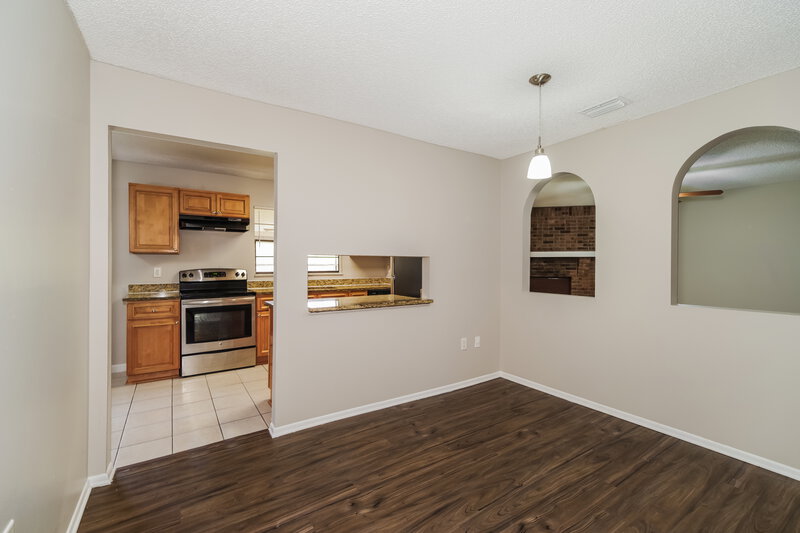 1,715/Mo, 1022 Dusseldorf Ave NW Palm Bay, FL 32907 Dining Room View 2