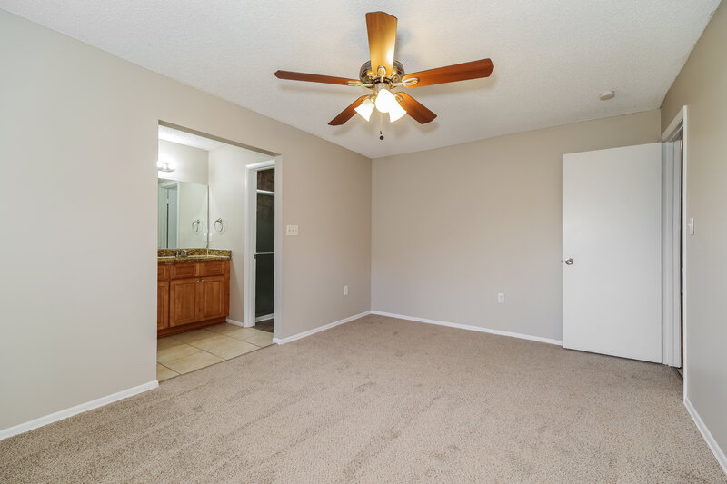 1,715/Mo, 1022 Dusseldorf Ave NW Palm Bay, FL 32907 Main Bedroom View 2