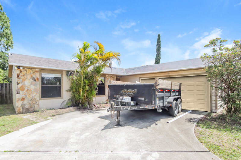 1,855/Mo, 726 Lime Ave NW Palm Bay, FL 32907 External View