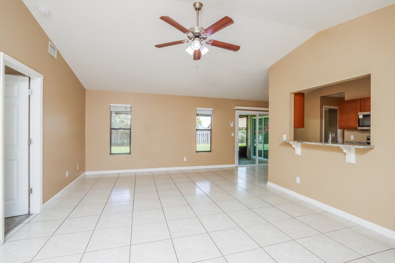 1,855/Mo, 726 Lime Ave NW Palm Bay, FL 32907 Living Room View