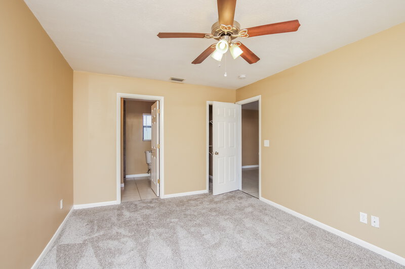 1,855/Mo, 726 Lime Ave NW Palm Bay, FL 32907 Main Bedroom View 2