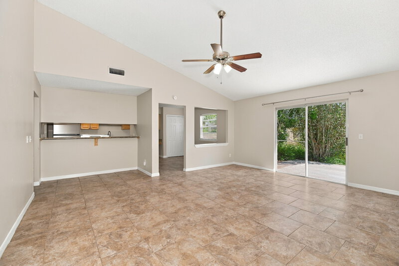 1,725/Mo, 441 Dunbar Ave NE Palm Bay, FL 32907 Living Room View 2