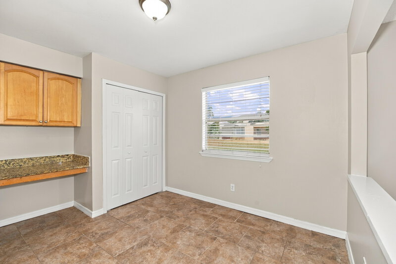 1,725/Mo, 441 Dunbar Ave NE Palm Bay, FL 32907 Breakfast Nook View