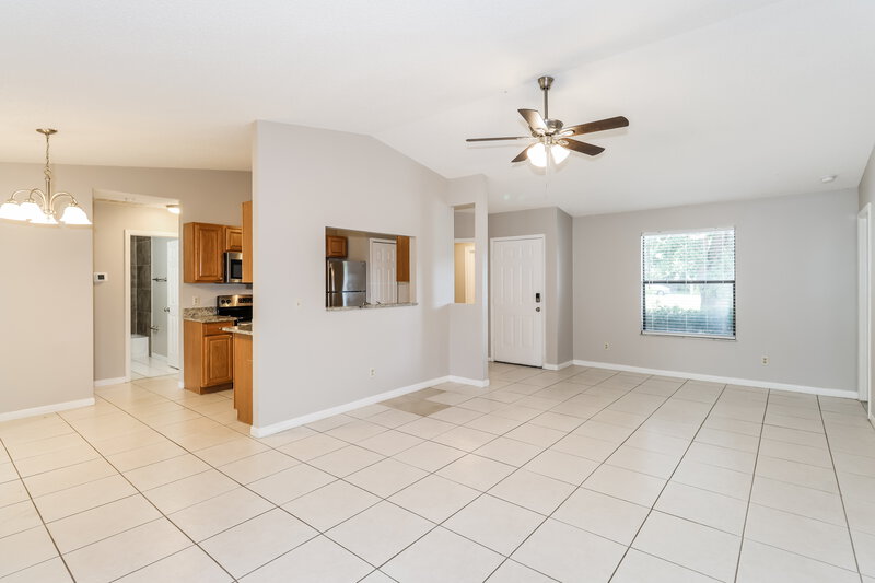 1,775/Mo, 948 Highland Ave NW Palm Bay, FL 32907 Living Room View
