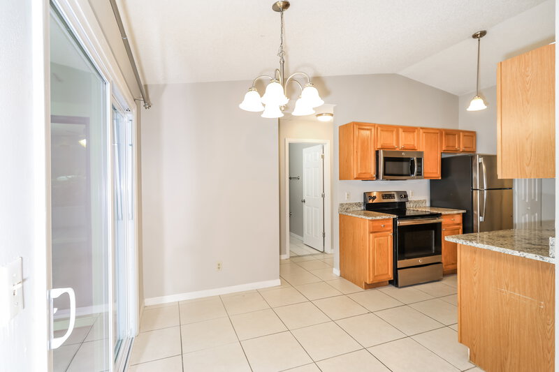 1,775/Mo, 948 Highland Ave NW Palm Bay, FL 32907 Dining Room View