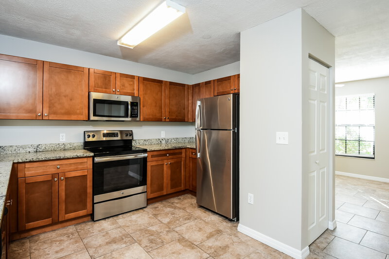 1,900/Mo, 4250 Delespine Rd Cocoa, FL 32927 Kitchen View