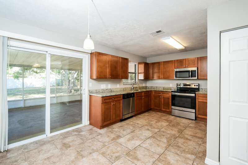 1,900/Mo, 4250 Delespine Rd Cocoa, FL 32927 Kitchen View 2