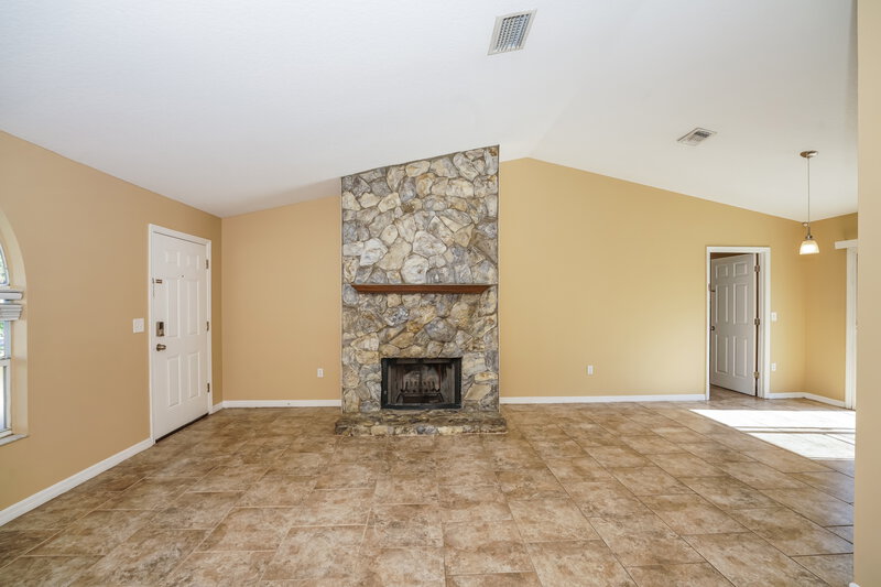2,710/Mo, 6057 Balsam St Cocoa, FL 32927 Living Room View