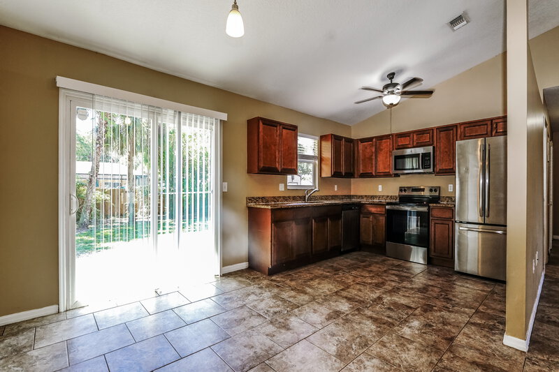 1,995/Mo, 6057 Balsam St Cocoa, FL 32927 Dining Room View 2