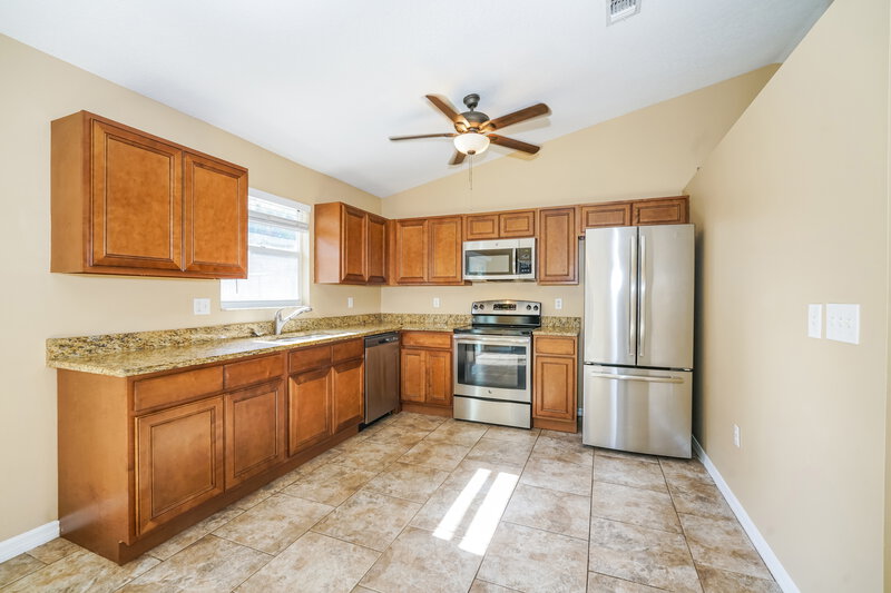 2,710/Mo, 6057 Balsam St Cocoa, FL 32927 Kitchen View