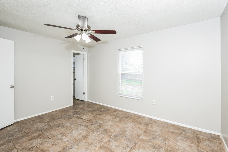 1,695/Mo, 2935 Pembroke Rd Melbourne, FL 32935 Main Bedroom View 2