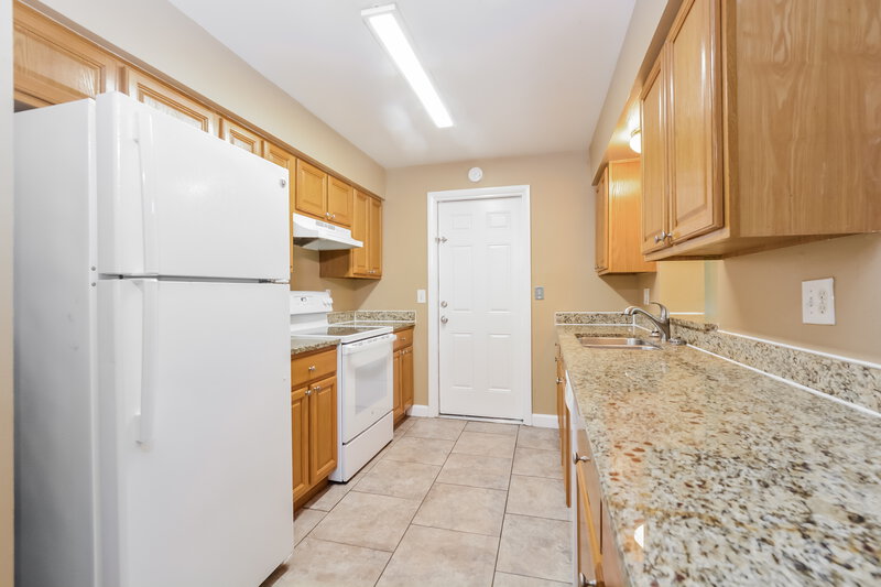 1,985/Mo, 1264 Croftwood Dr Melbourne, FL 32935 Kitchen View