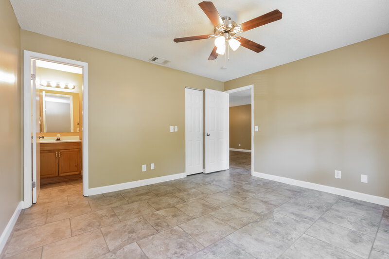 1,985/Mo, 1264 Croftwood Dr Melbourne, FL 32935 Main Bedroom View