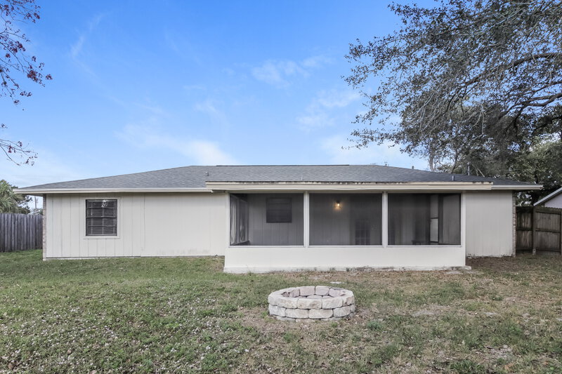 1,845/Mo, 4717 Seattle St Cocoa, FL 32927 Rear View