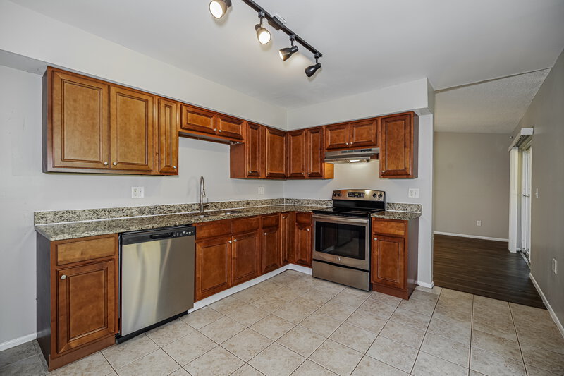 2,050/Mo, 6430 Greenwood Ave Cocoa, FL 32927 Kitchen View