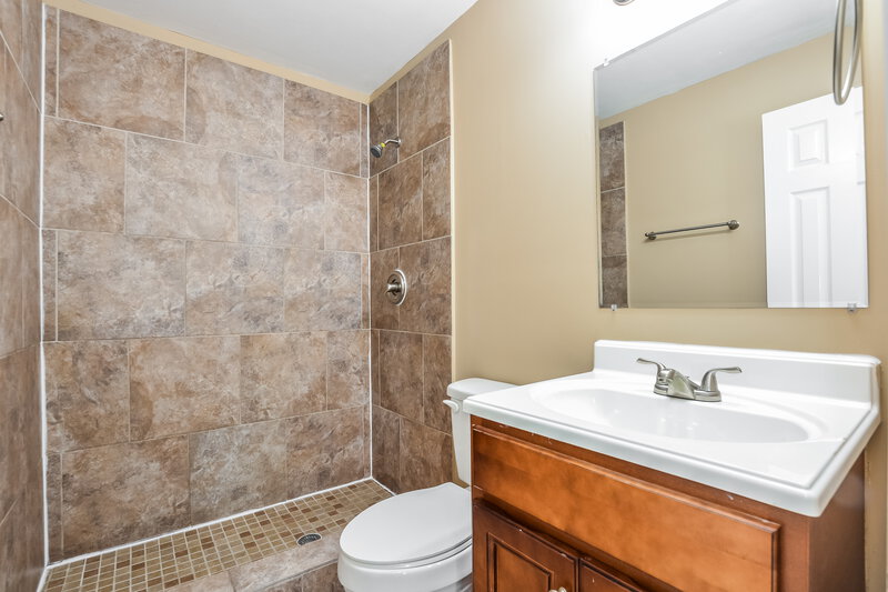 2,195/Mo, 4317 Alamosa St Cocoa, FL 32927 Bathroom View