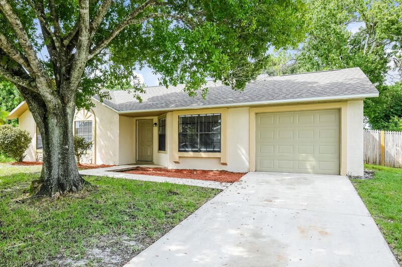 1,715/Mo, 681 Elmont St NW Palm Bay, FL 32907 Front View