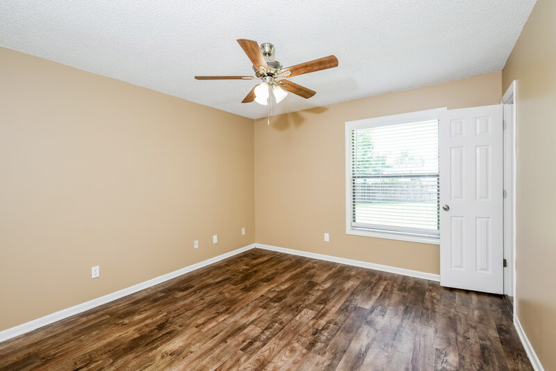 1,715/Mo, 681 Elmont St NW Palm Bay, FL 32907 Main Bedroom View