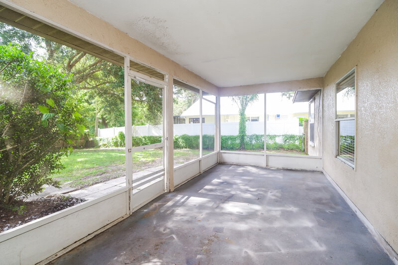 1,920/Mo, 415 Nogales Ave NE Palm Bay, FL 32907 Sun Room View