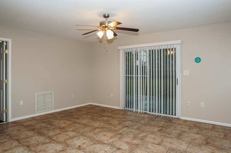 1,745/Mo, 1122 Beacon St NW Palm Bay, FL 32907 Living Room View