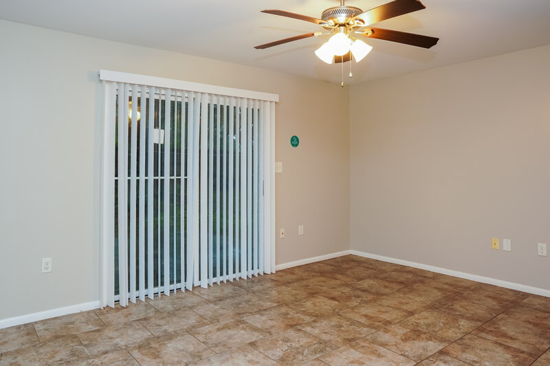1,745/Mo, 1122 Beacon St NW Palm Bay, FL 32907 Living Room View 2