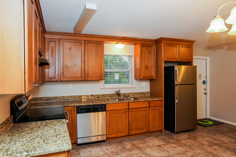 1,745/Mo, 1122 Beacon St NW Palm Bay, FL 32907 Kitchen View