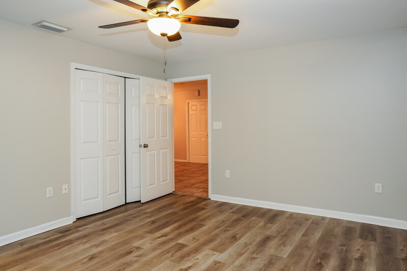 1,745/Mo, 1122 Beacon St NW Palm Bay, FL 32907 Main Bedroom View 2