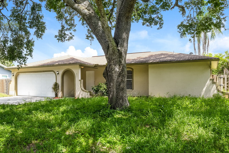 2,620/Mo, 631 Fernandina St NW Palm Bay, FL 32907 Front View
