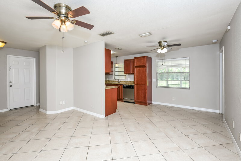 2,620/Mo, 631 Fernandina St NW Palm Bay, FL 32907 Living Room View 2