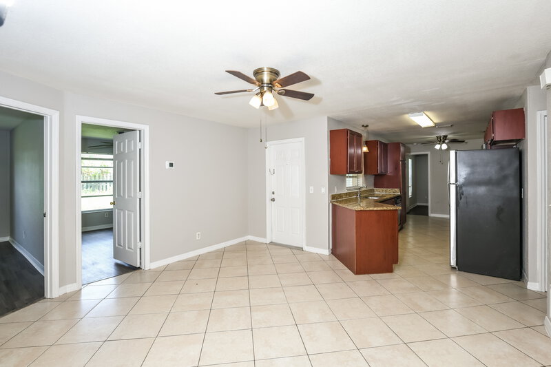 2,620/Mo, 631 Fernandina St NW Palm Bay, FL 32907 Family Room View 2