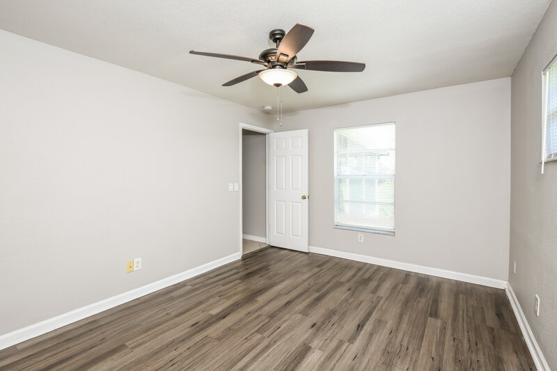 2,620/Mo, 631 Fernandina St NW Palm Bay, FL 32907 Main Bedroom View 2