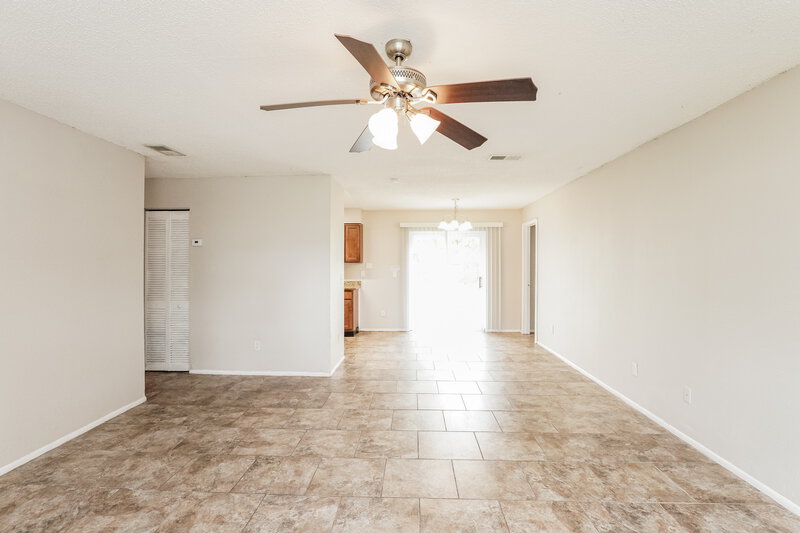 1,820/Mo, 1090 Wedgewood Ln Titusville, FL 32780 Living Room View 2