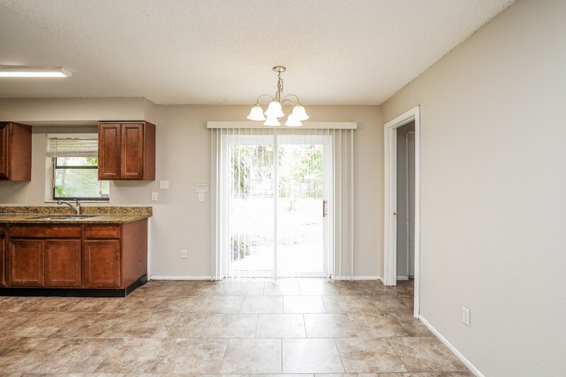 1,630/Mo, 1090 Wedgewood Ln Titusville, FL 32780 Dining Room View