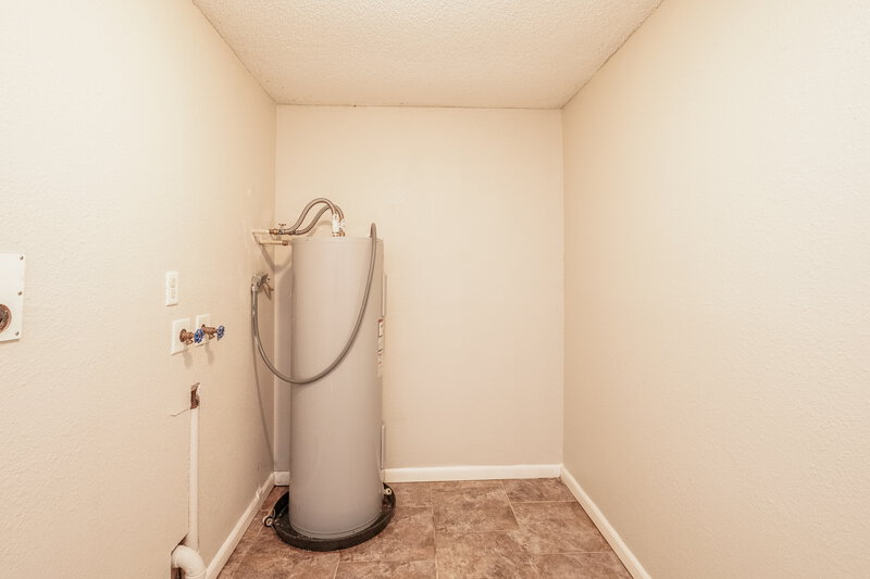 1,630/Mo, 1090 Wedgewood Ln Titusville, FL 32780 Storage View