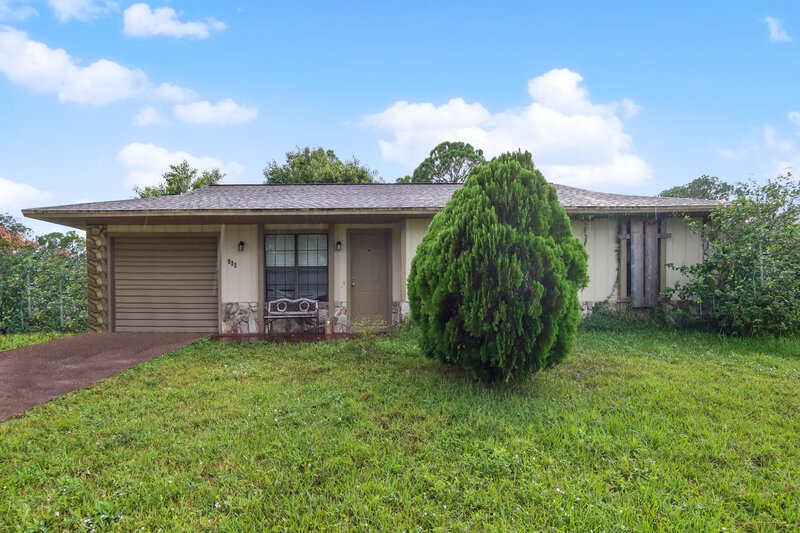 1,755/Mo, 166 Emerson Dr NW Palm Bay, FL 32907 External View