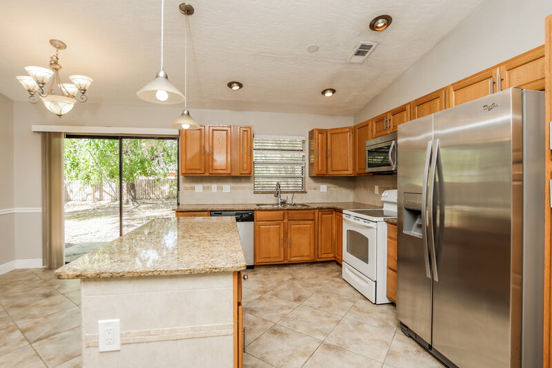 1,645/Mo, 413 Wayland Rd SW Palm Bay, FL 32908 Kitchen View
