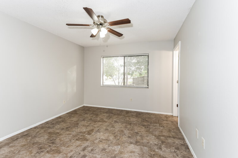 1,700/Mo, 958 Albion St NW Palm Bay, FL 32907 Main Bedroom View