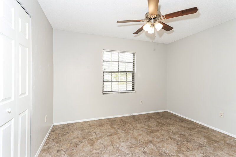 1,700/Mo, 958 Albion St NW Palm Bay, FL 32907 Bedroom View 3